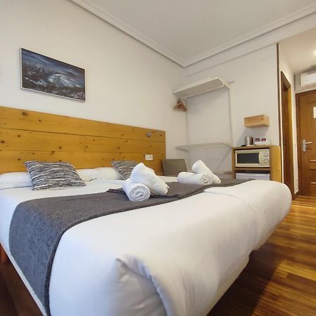 Pension Urkia San Sebastian Exterior photo