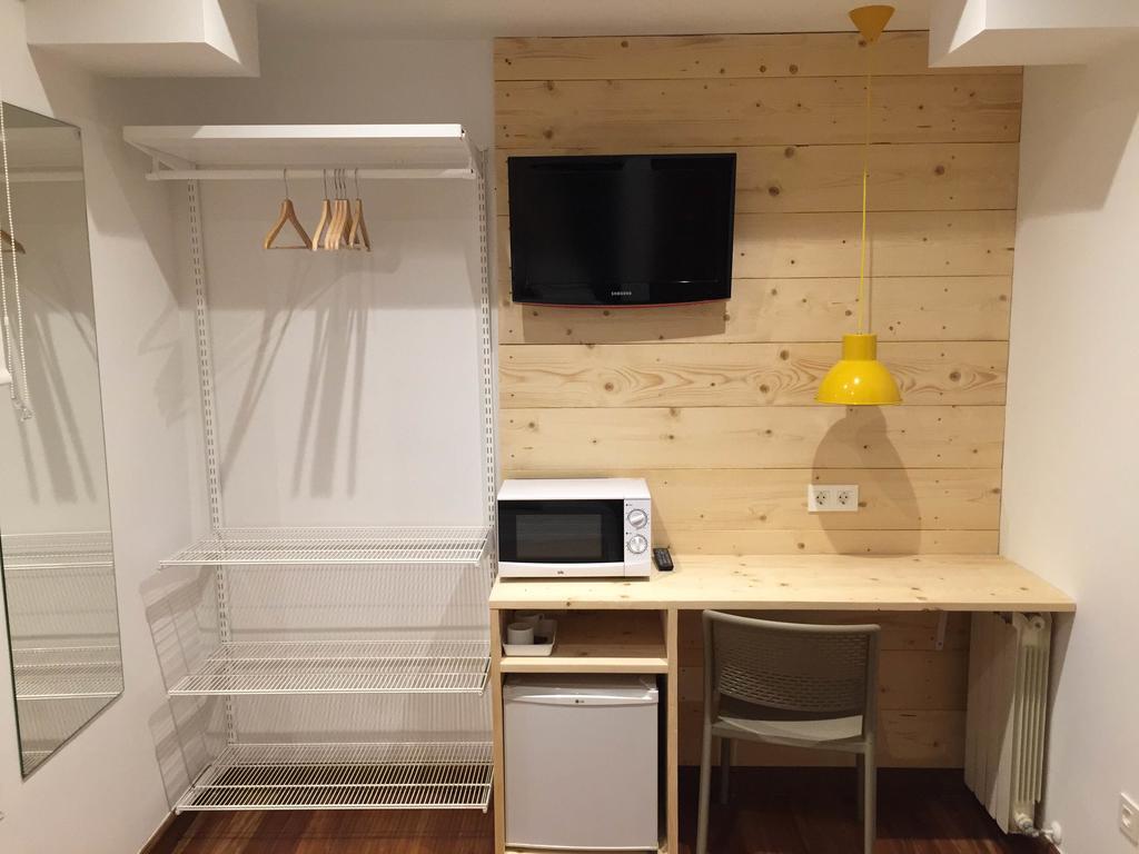 Pension Urkia San Sebastian Room photo