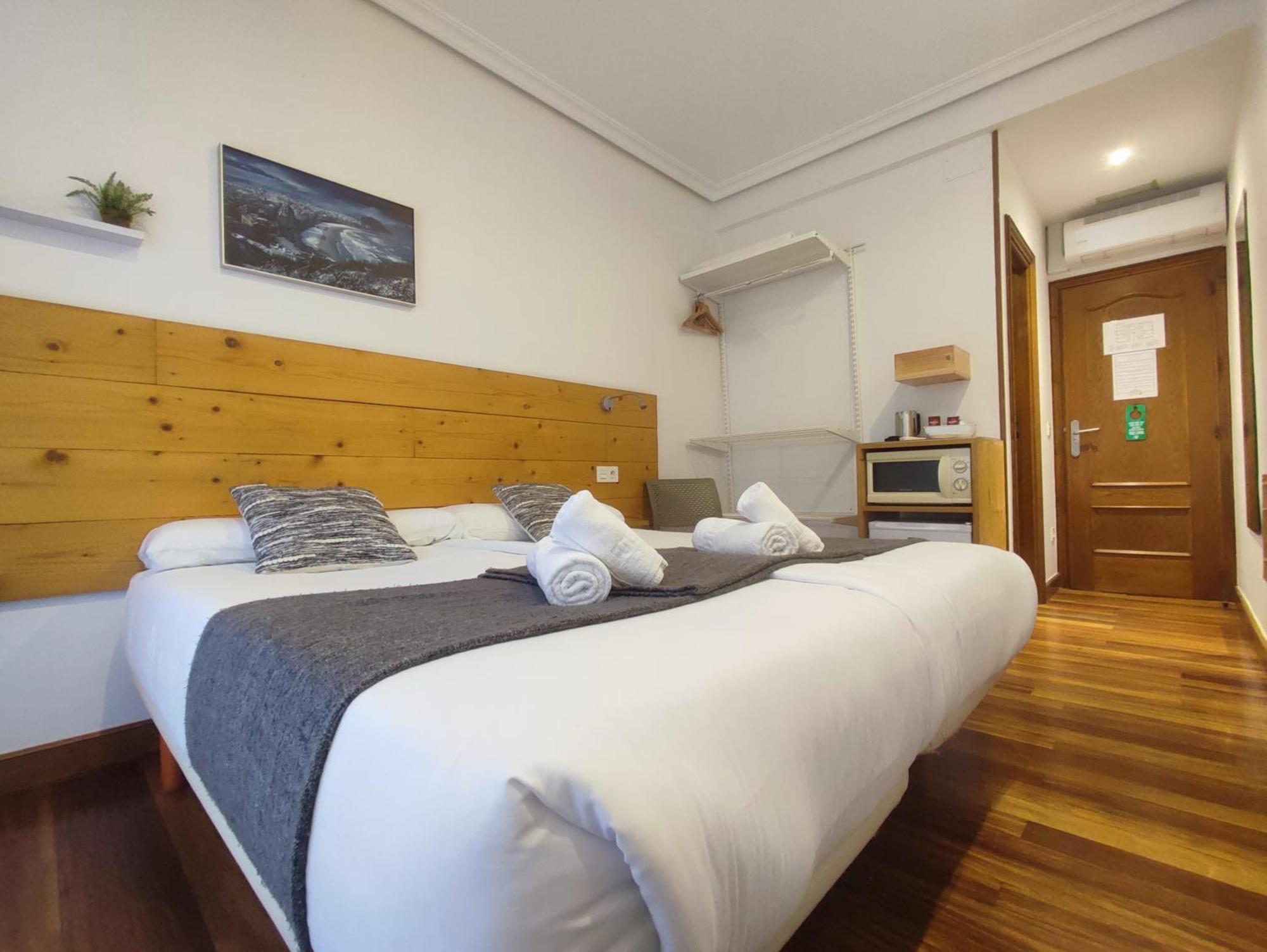 Pension Urkia San Sebastian Exterior photo